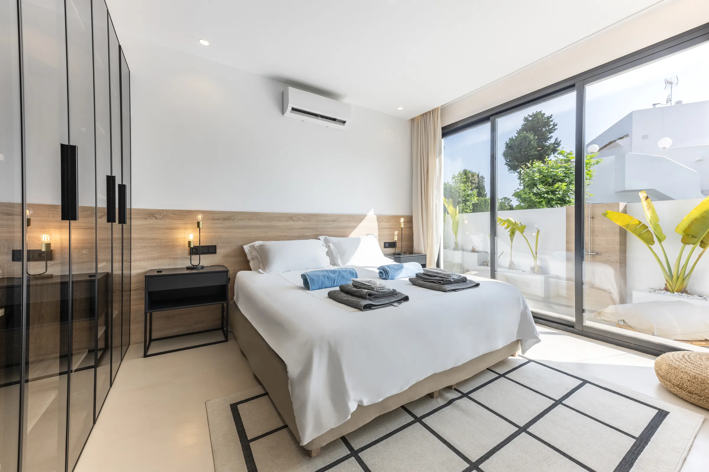 Room 1